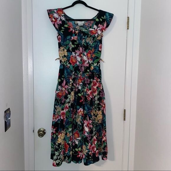 Pin Up Girl Vintage Style Floral Summer Midi Dress - Picture 6 of 10